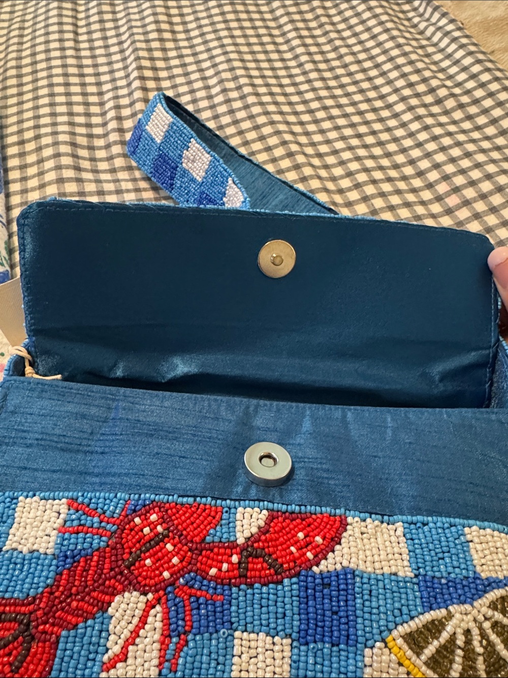 Blue Beaded Shoulder Bag with Red Lobster Motif - Picture 6 of 9